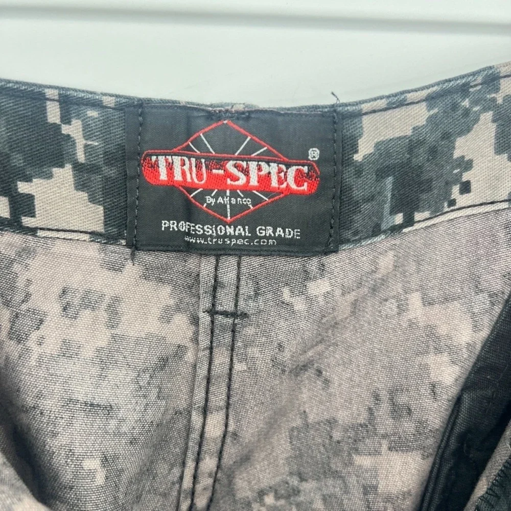 Tru Spec Cargo Pants Camo Digital Men 43 x 26 Grunge Military Utility FLAWS